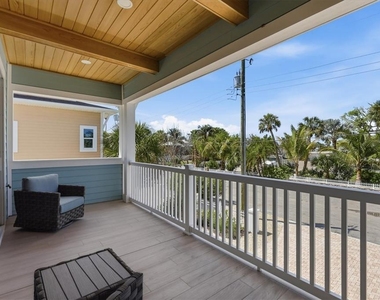 115 Aqua Lane - Photo Thumbnail 41