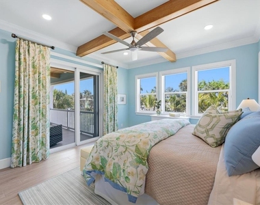 115 Aqua Lane - Photo Thumbnail 36