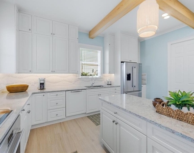 115 Aqua Lane - Photo Thumbnail 20