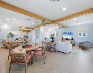 115 Aqua Lane - Photo Thumbnail 24