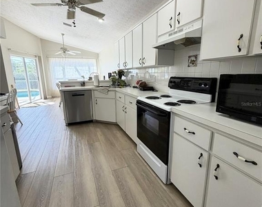 10542 Magrath Lane - Photo Thumbnail 3