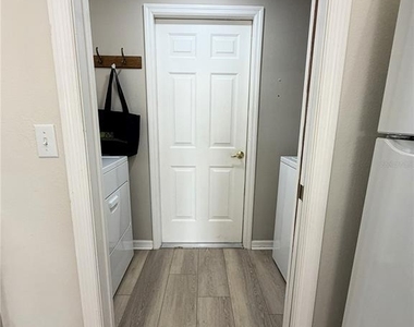 10542 Magrath Lane - Photo Thumbnail 19