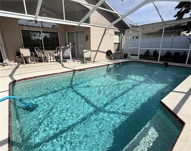 10542 Magrath Lane - Photo Thumbnail 17