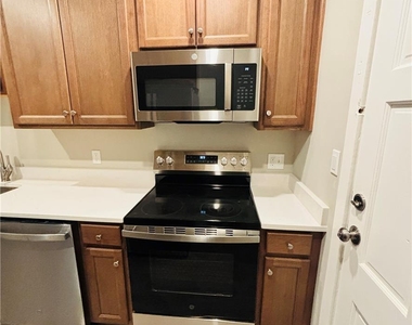 718 Linden Street - Photo Thumbnail 4