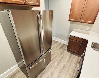 718 Linden Street - Photo Thumbnail 7
