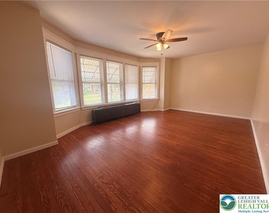 628 Hanover Avenue - Photo Thumbnail 13