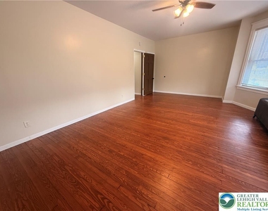 628 Hanover Avenue - Photo Thumbnail 14