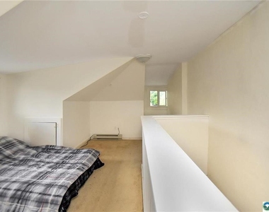 1140 N New Street - Photo Thumbnail 12