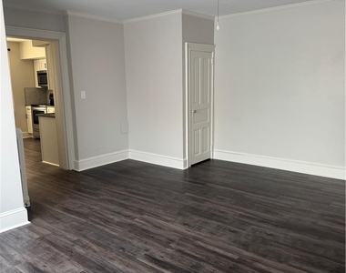 748 High Street - Photo Thumbnail 3