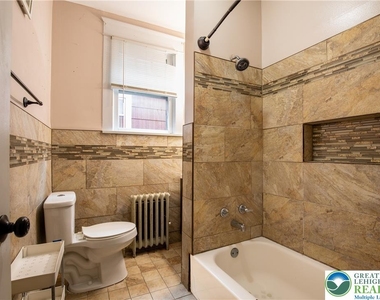 68 S Meade Street - Photo Thumbnail 15