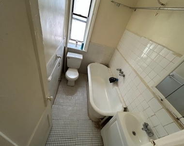 361 Maple Street - Photo Thumbnail 4