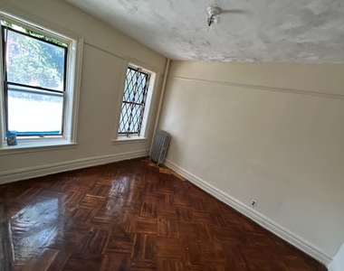 361 Maple Street - Photo Thumbnail 3