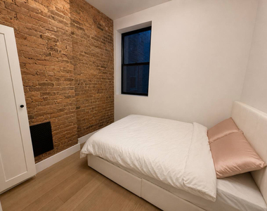 727 Knickerbocker Avenue - Photo Thumbnail 11