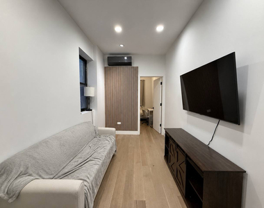 727 Knickerbocker Avenue - Photo Thumbnail 2