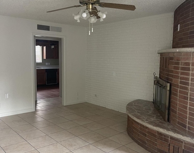 620 E Crosby Avenue - Photo Thumbnail 1