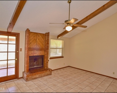 11645 Gordon Cooper Lane - Photo Thumbnail 8