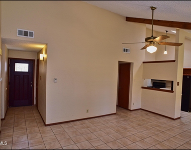 11645 Gordon Cooper Lane - Photo Thumbnail 6
