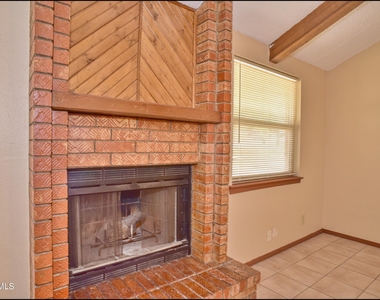 11645 Gordon Cooper Lane - Photo Thumbnail 9