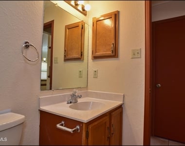11645 Gordon Cooper Lane - Photo Thumbnail 32