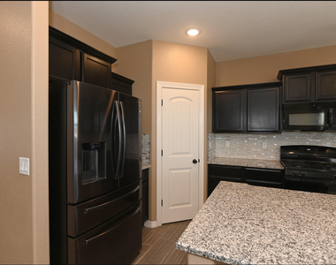 4628 Marisabel Azcarate Street - Photo Thumbnail 11