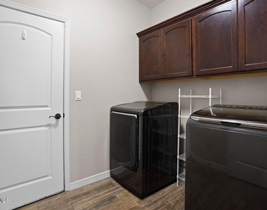 3749 Loma Adriana - Photo Thumbnail 22