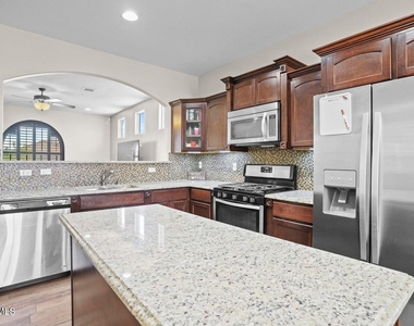 3749 Loma Adriana - Photo Thumbnail 8