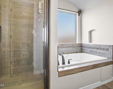 3749 Loma Adriana - Photo Thumbnail 21
