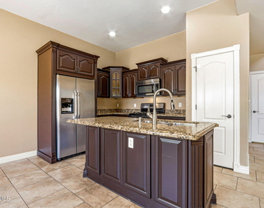 3727 Grand Bahamas Drive - Photo Thumbnail 11