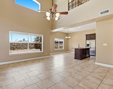 3727 Grand Bahamas Drive - Photo Thumbnail 6