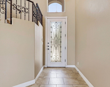 3727 Grand Bahamas Drive - Photo Thumbnail 4