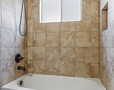 3727 Grand Bahamas Drive - Photo Thumbnail 28