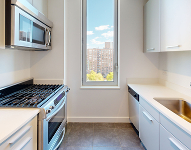 808 Columbus Ave - Photo Thumbnail 1