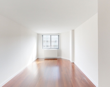 401 E 34th St - Photo Thumbnail 3