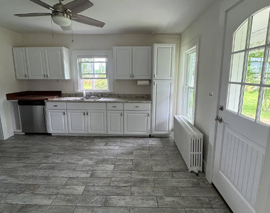 25 Drive Way - Photo Thumbnail 11