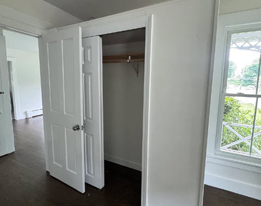 25 Drive Way - Photo Thumbnail 6