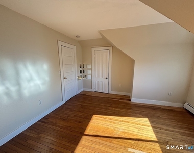 358 Park Avenue - Photo Thumbnail 4