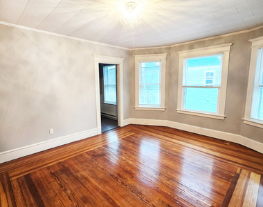 652 Watertown Avenue - Photo Thumbnail 6
