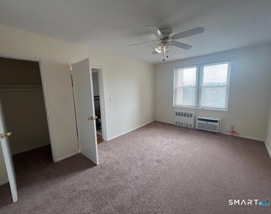 39 Glenbrook Road - Photo Thumbnail 12