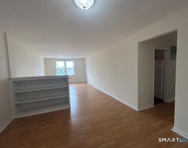 39 Glenbrook Road - Photo Thumbnail 14