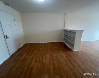 39 Glenbrook Road - Photo Thumbnail 4