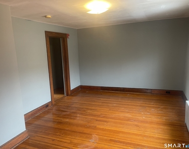328 Main Street - Photo Thumbnail 4