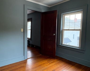 328 Main Street - Photo Thumbnail 10