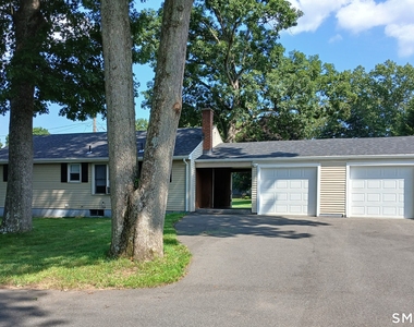 16 Arrow Street - Photo Thumbnail 37