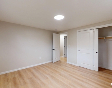 16 Arrow Street - Photo Thumbnail 13