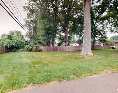 16 Arrow Street - Photo Thumbnail 25