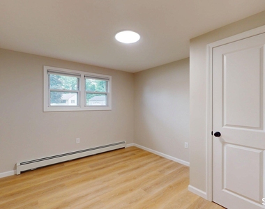 16 Arrow Street - Photo Thumbnail 19