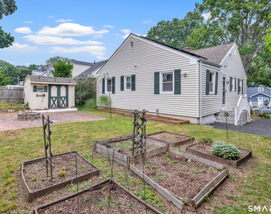 215 Bennett Street - Photo Thumbnail 30