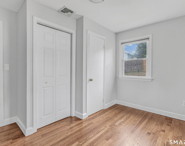 215 Bennett Street - Photo Thumbnail 16