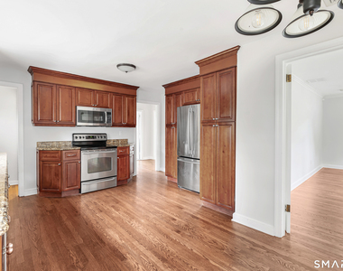 215 Bennett Street - Photo Thumbnail 10