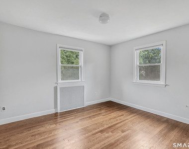 215 Bennett Street - Photo Thumbnail 13